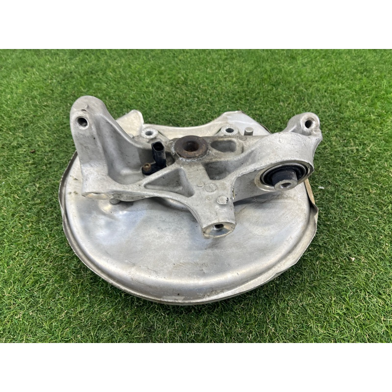 Цапфа подвески (подвеска) AUDI A4 B9 2017 2.0 DBPA 8W0505431T