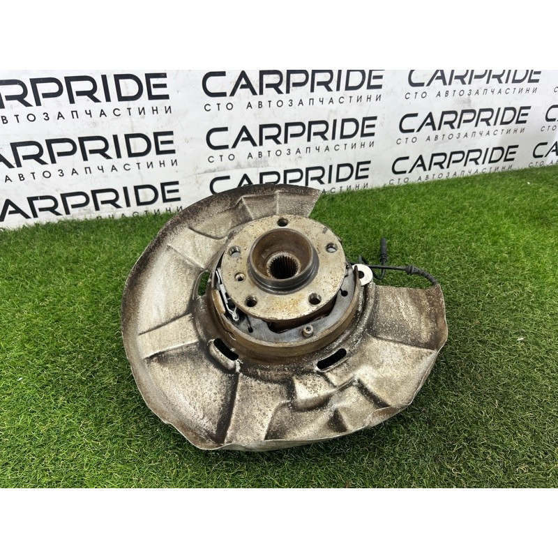 Цапфа подвески (подвеска) BMW 7-series F02 2011 4.4 N63 33326796497