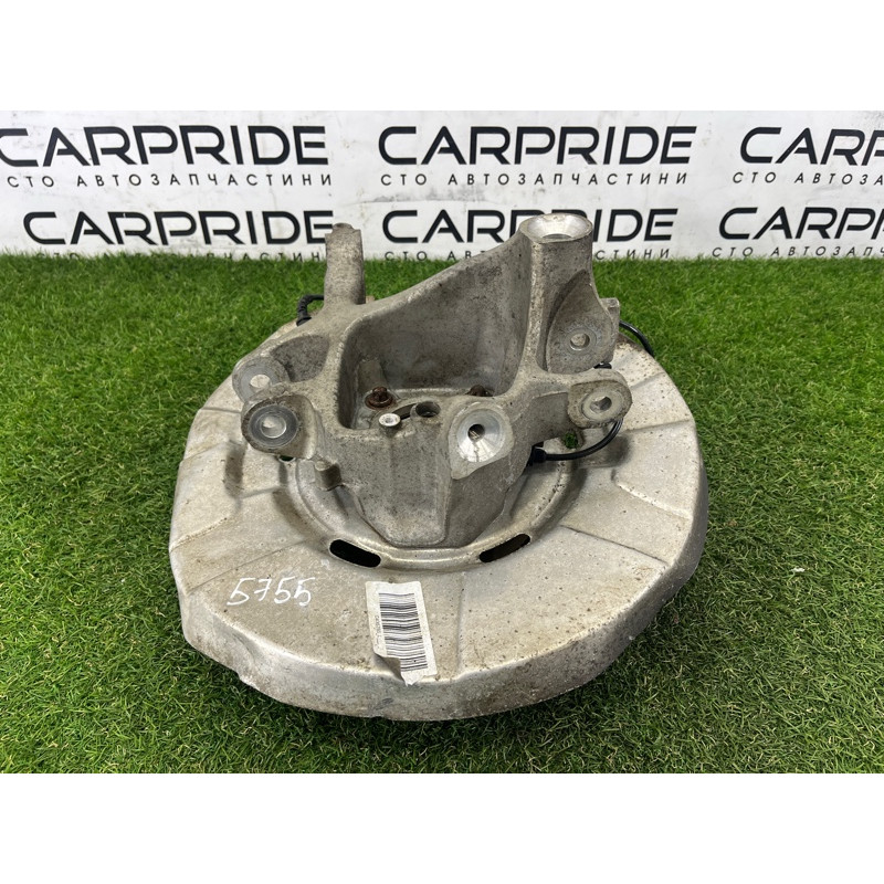 Цапфа подвески (подвеска) BMW 7-series F02 2011 4.4 N63 33326796497