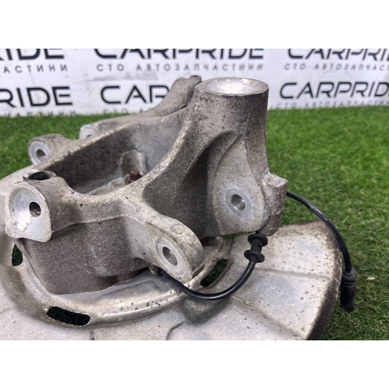 Цапфа подвески (подвеска) BMW 7-series F02 2011 4.4 N63 33326796497