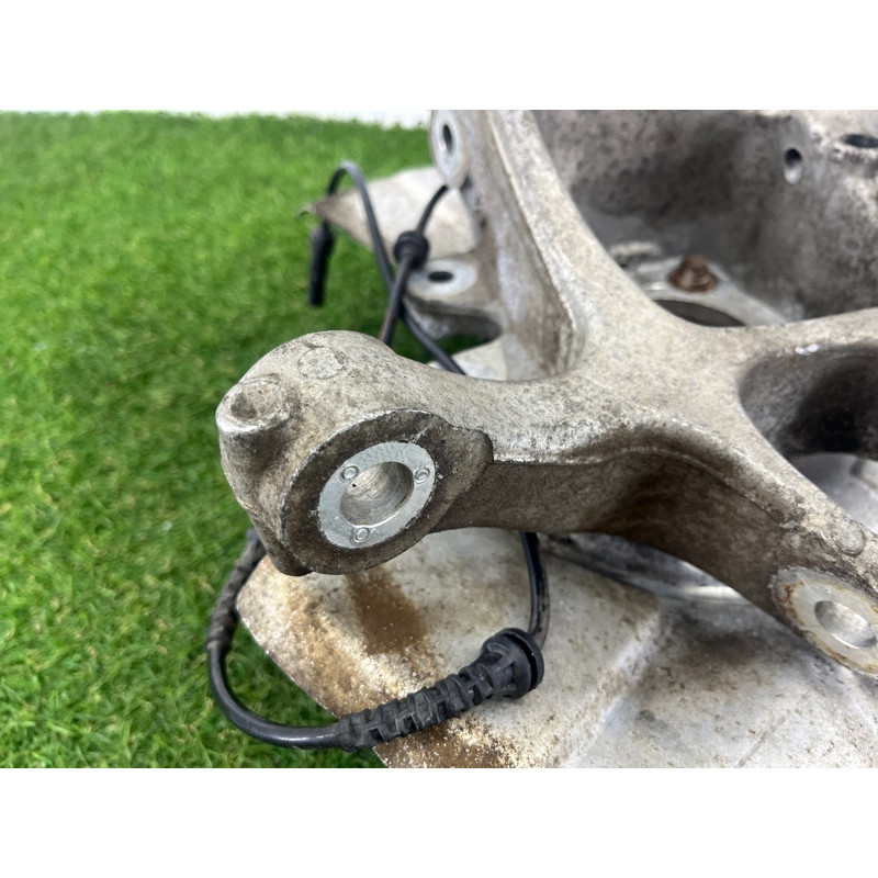 Цапфа подвески (подвеска) BMW 7-series F02 2011 4.4 N63 33326796497