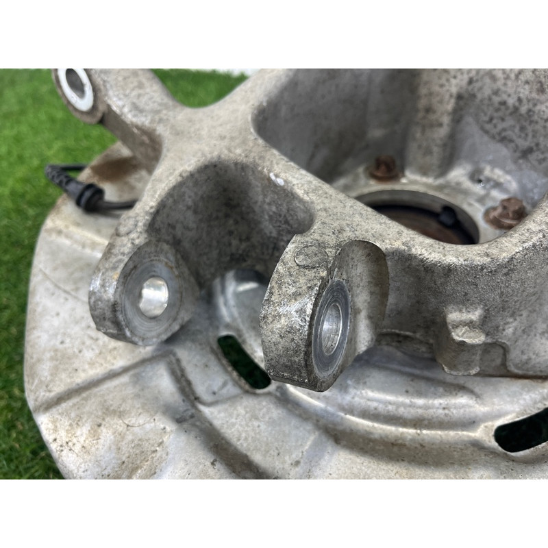 Цапфа подвески (подвеска) BMW 7-series F02 2011 4.4 N63 33326796497