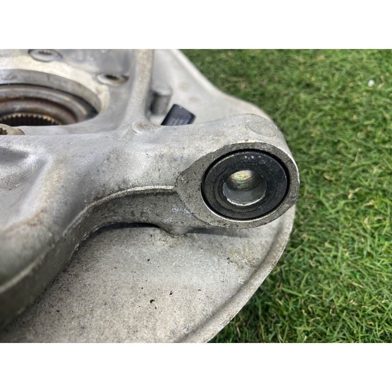 Поворотный кулак (подвеска) AUDI A4 B8 2012 2.0 CAEB 8K0407253AA