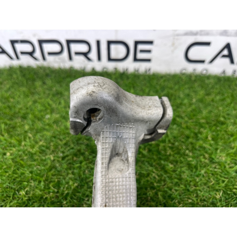 Поворотный кулак (подвеска) AUDI A4 B8 2012 2.0 CAEB 8K0407253AA