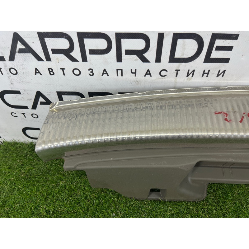 Накладка замка кришки багажника (салон) AUDI Q5 8R 2012 3.2 CALB 8R0864483CL91