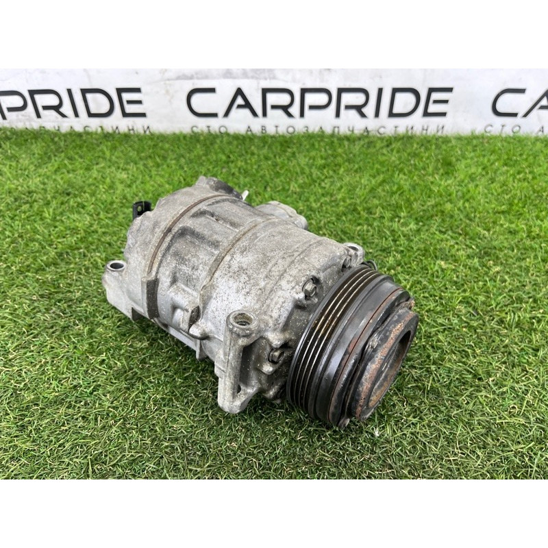 Компрессор кондиционера (отопление и кондиционирование) BMW 7-series F02 2011 4.4 N63 64509154072