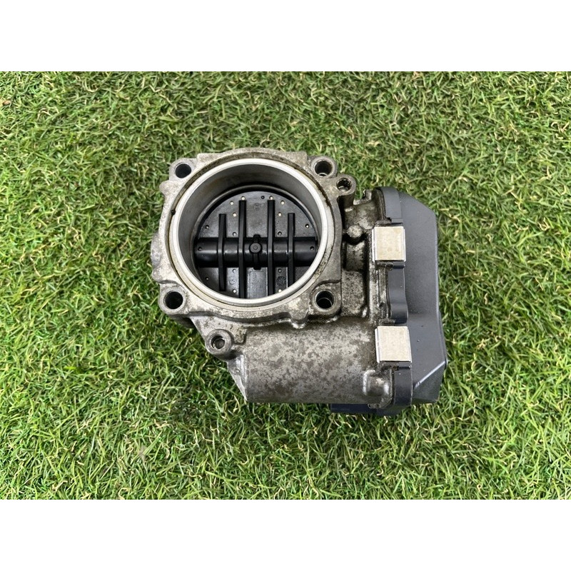 Дроссельная заслонка (электрика двигателя) BMW 7-series F02 2011 4.4 N63 13547555944