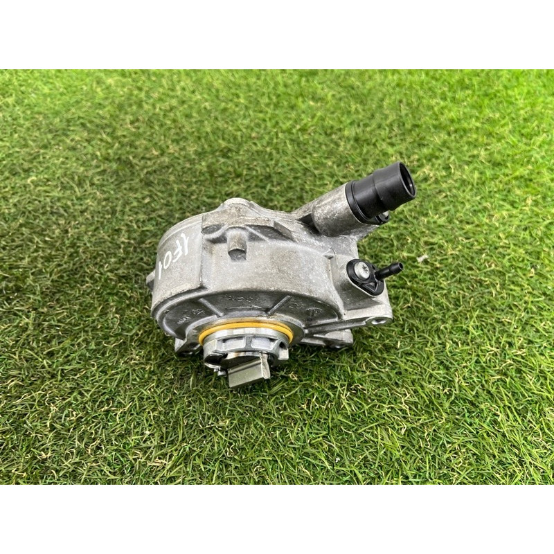 Вакуумный насос (тормозная система) BMW 7-series F02 2011 4.4 N63 11668605976