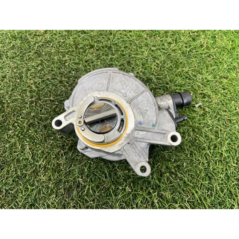 Вакуумный насос (тормозная система) BMW 7-series F02 2011 4.4 N63 11668605976