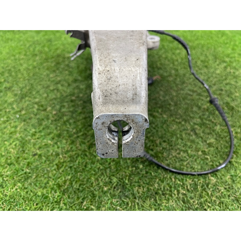 Поворотный кулак (подвеска) BMW 7-series F02 2011 4.4 N63 31216777749