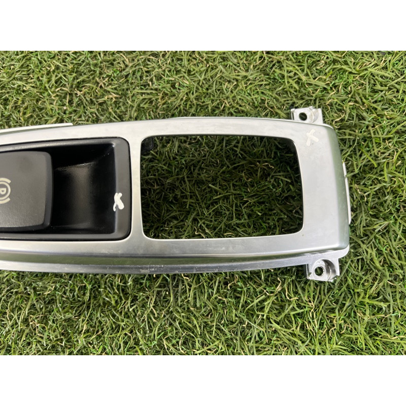 Кнопка стояночного тормоза (электрика / кнопки) BMW X5 E70 2011 3.0 N57 61319148508