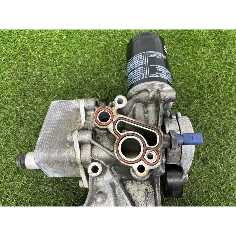 Корпус масляного фильтра (двигатель и элементы) AUDI A4 B8 2012 2.0 CAEB 06H903143H