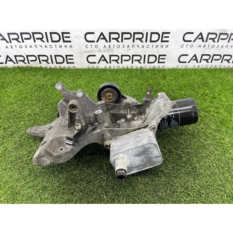 Корпус масляного фильтра (двигатель и элементы) AUDI A4 B8 2012 2.0 CAEB 06H903143H