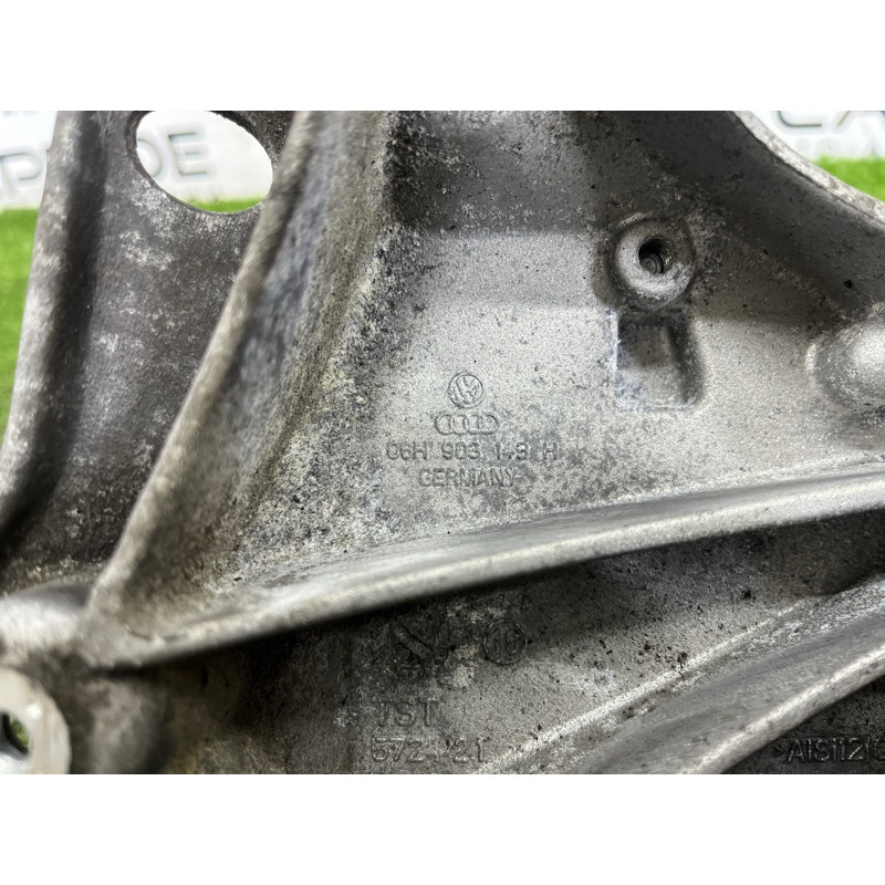 Корпус масляного фильтра (двигатель и элементы) AUDI A4 B8 2012 2.0 CAEB 06H903143H