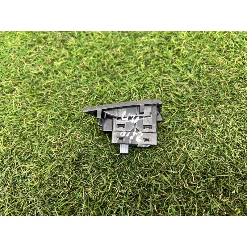 Кнопка стеклоподъемника (электрика / кнопки) BMW 5-series F10 2013 N47D20 61319241949