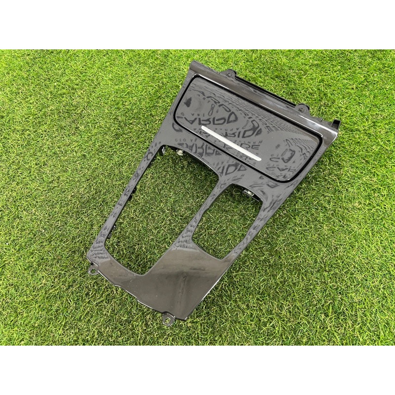 Декоративная накладка центральной консоли (салон) BMW 5-series Gran Turismo F07 2011 3.0 N55B30 51169185181