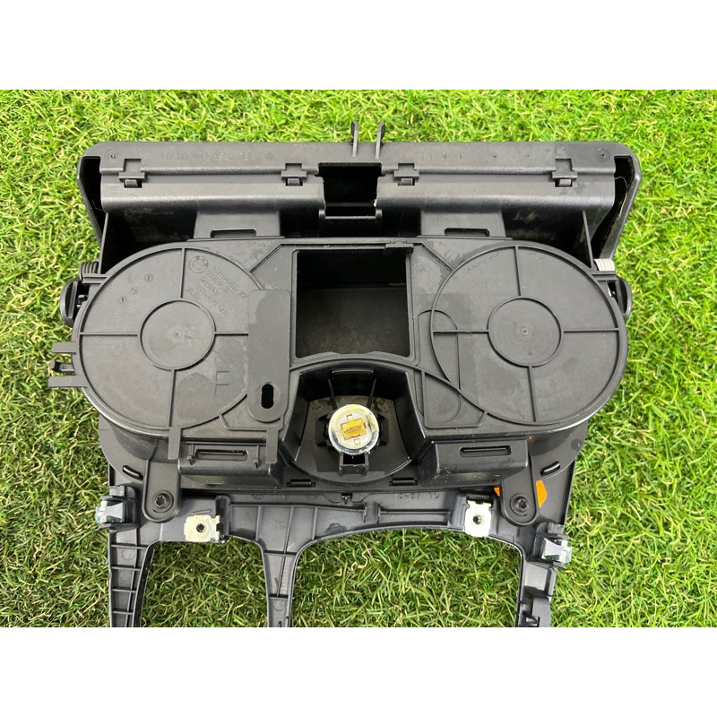 Декоративная накладка центральной консоли (салон) BMW 5-series Gran Turismo F07 2011 3.0 N55B30 51169185181