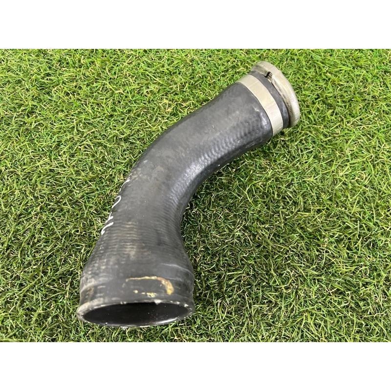 Патрубок интеркулера (двигатель и элементы) BMW 7-series F02 2011 4.4 N63 13717575408