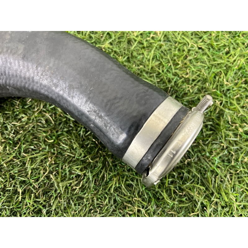 Патрубок интеркулера (двигатель и элементы) BMW 7-series F02 2011 4.4 N63 13717575408