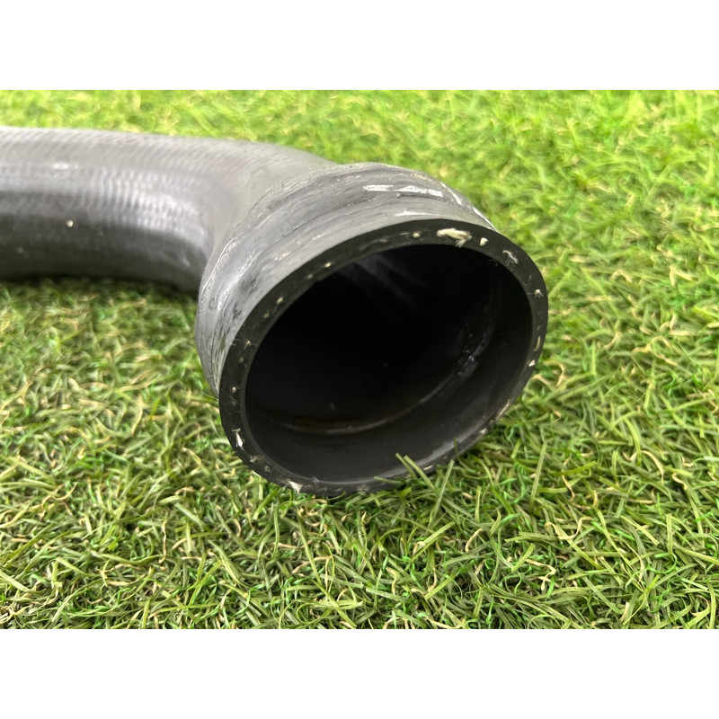 Патрубок интеркулера (двигатель и элементы) BMW 7-series F02 2011 4.4 N63 13717575408