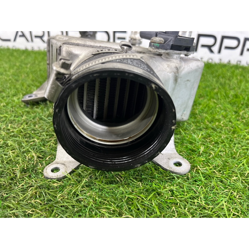 Интеркулер (система охлаждения) BMW 7-series F02 2011 4.4 N63 13717575405