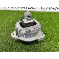 Подушка двигателя