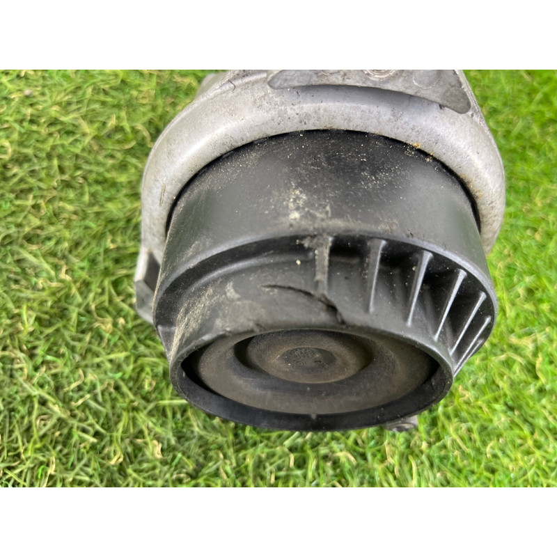 Подушка двигателя (двигатель и элементы) BMW 7-series F02 2011 4.4 N63 22116777373