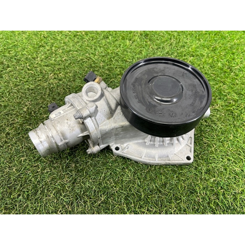 Помпа (система охлаждения) BMW 7-series F02 2011 4.4 N63 11517548263