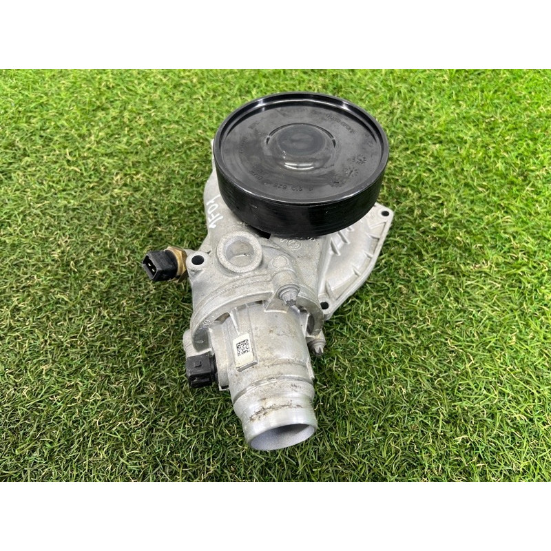 Помпа (система охлаждения) BMW 7-series F02 2011 4.4 N63 11517548263