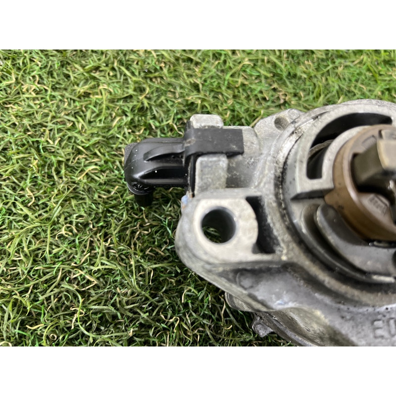 Вакуумный насос (тормозная система) Jeep Grand Cherokee WK2 2014 3.0 Diesel EXF 68148184AA