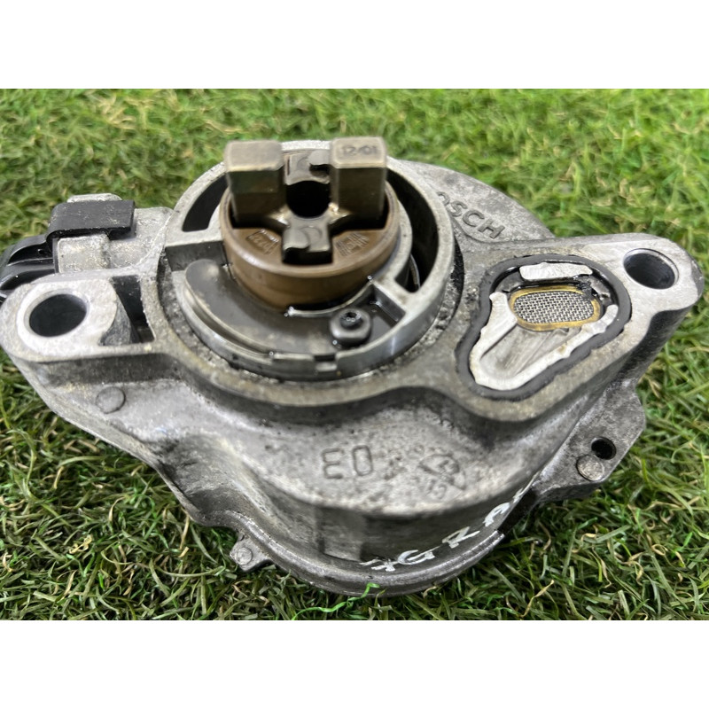 Вакуумный насос (тормозная система) Jeep Grand Cherokee WK2 2014 3.0 Diesel EXF 68148184AA