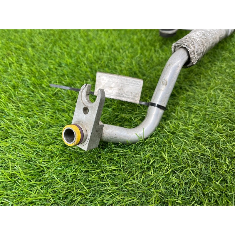 Трубка кондиционера (отопление и кондиционирование) BMW 5-series E60 M54b30 645323498211