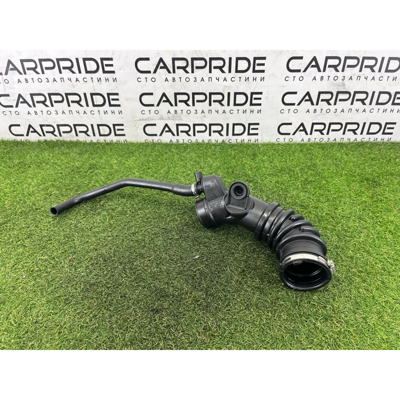 Патрубок воздушного фильтра (впускная система) Jeep Grand Cherokee WK2 2014 3.0 Diesel EXF 68088275AB