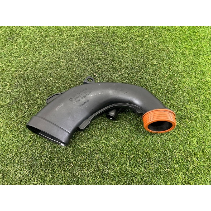 Патрубок воздушного фильтра (впускная система) BMW 7-series F02 2011 4.4 N63 13717577451