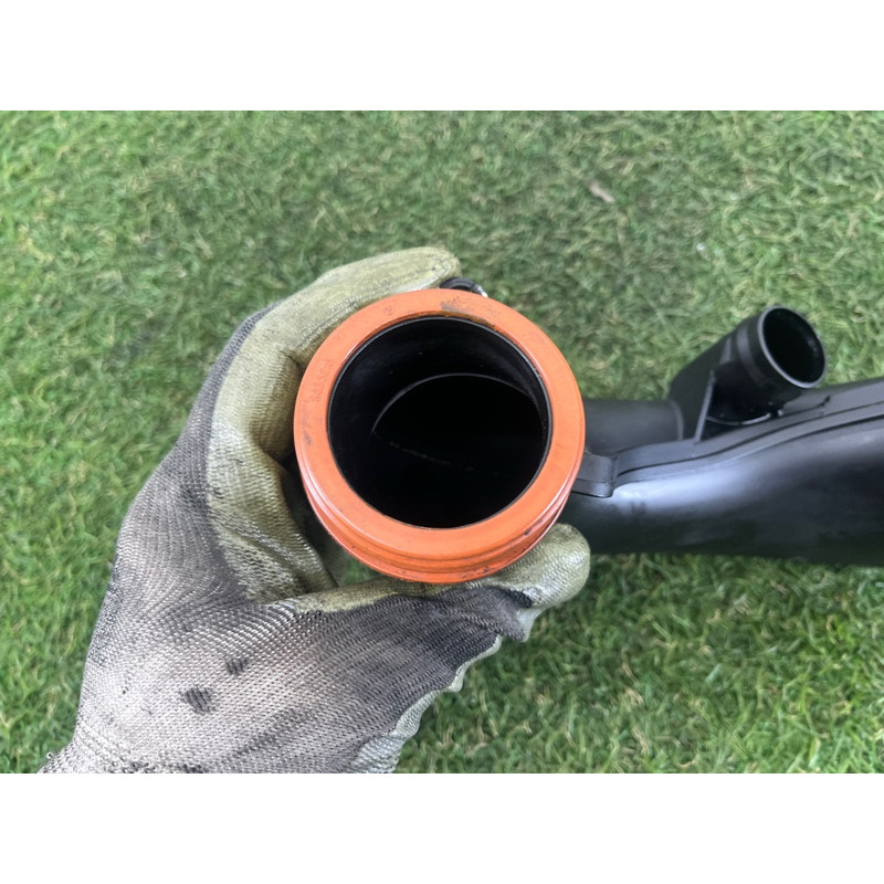 Патрубок воздушного фильтра (впускная система) BMW 7-series F02 2011 4.4 N63 13717577451