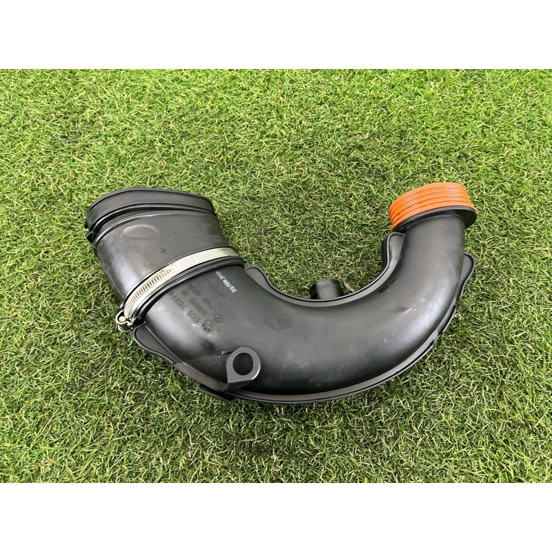 Патрубок воздушного фильтра (впускная система) BMW 7-series F02 2011 4.4 N63 13717577452