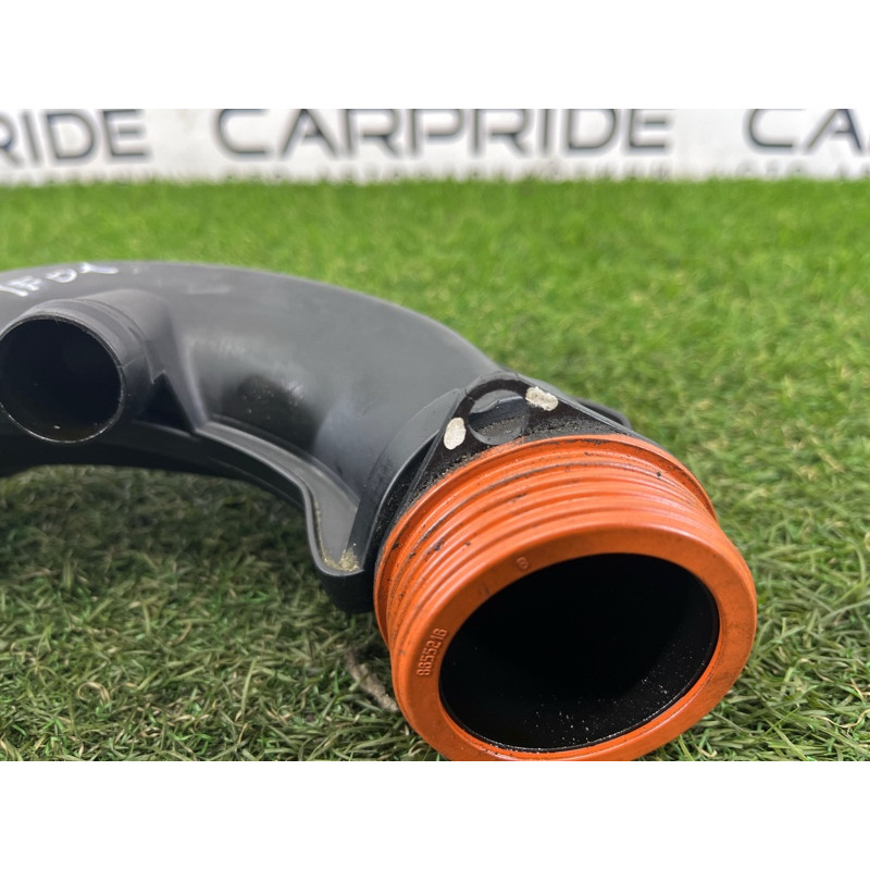 Патрубок воздушного фильтра (впускная система) BMW 7-series F02 2011 4.4 N63 13717577452