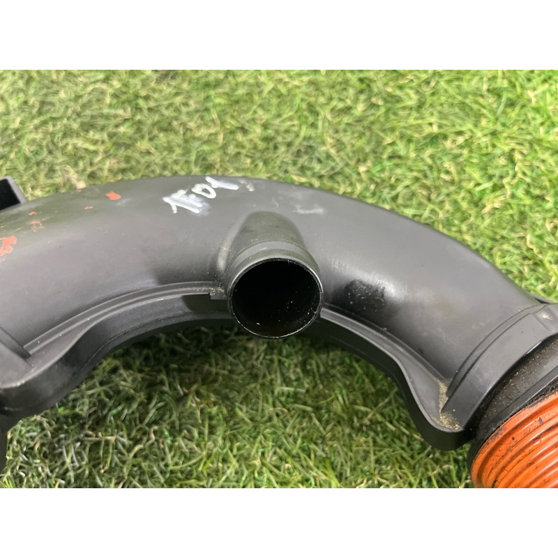 Патрубок воздушного фильтра (впускная система) BMW 7-series F02 2011 4.4 N63 13717577452