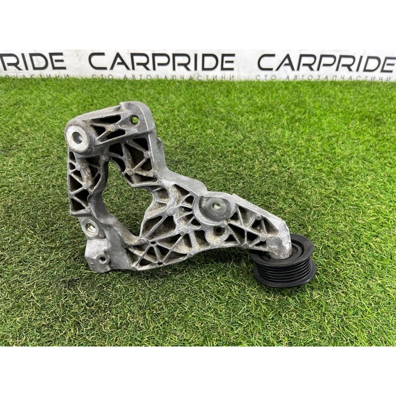 Кронштейн компрессора кондиционера (кронштейны двигателя) Jeep Grand Cherokee WK2 2014 3.0 Diesel EXF VMMT03