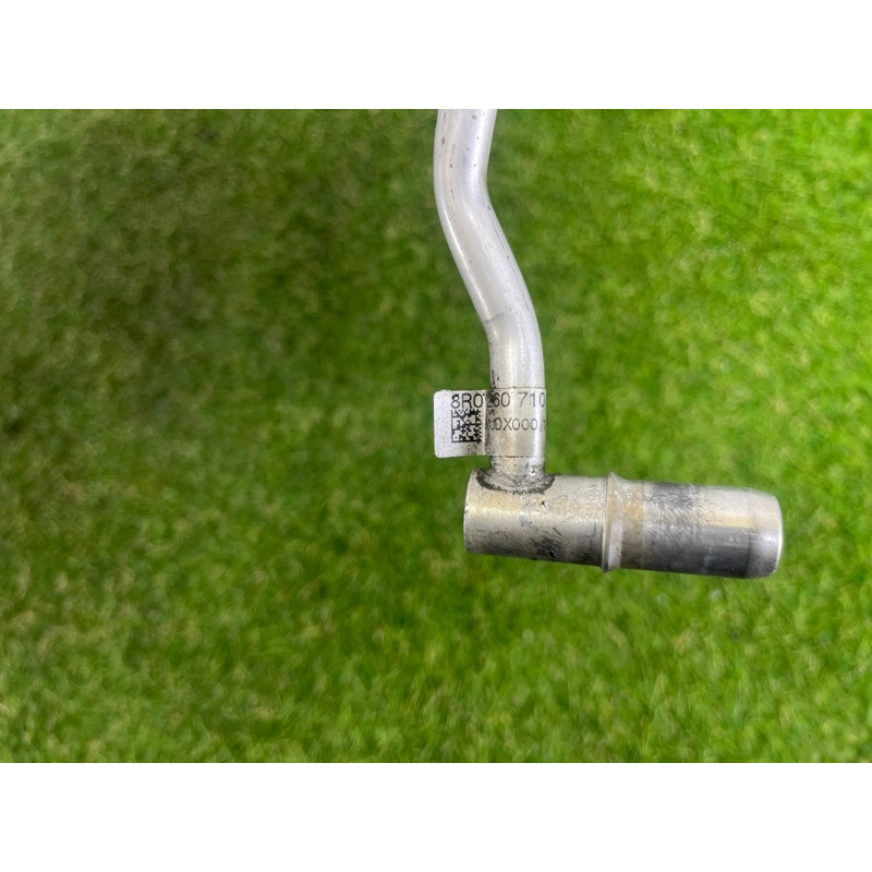 Трубка кондиционера (отопление и кондиционирование) AUDI Q5 8R 2012 3.2 CALB 8R0260710J
