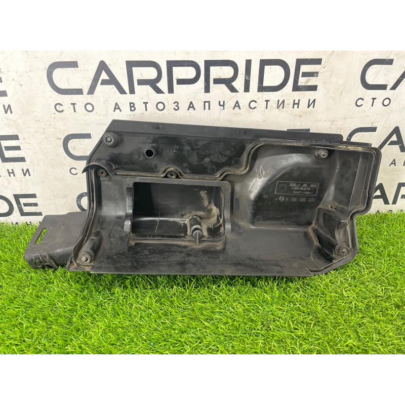 Корпус воздушного фильтра (впускная система) BMW 5-series E39 2001 M47D20 13717785082