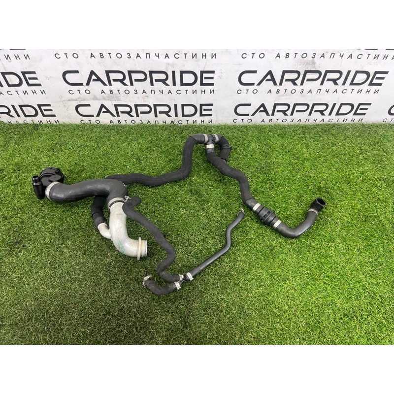 Патрубок (система охлаждения) BMW 7-series F02 2011 4.4 N63 17127600131