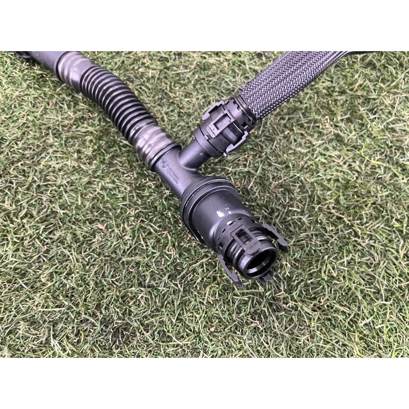 Трубка вентиляции картерных газов (двигатель и элементы) BMW 7-series F02 2011 4.4 N63 11157646086