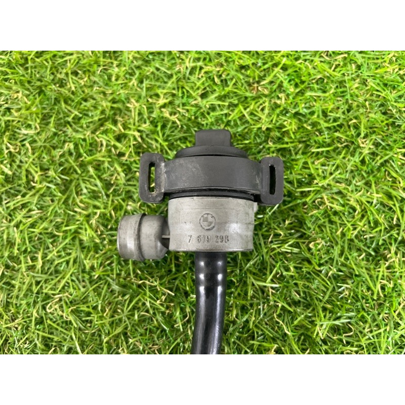 Клапан вентиляции топливного бака (топливная система) BMW 7-series F02 2011 4.4 N63 13907619297