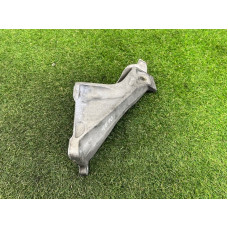 Кронштейн подушки двигателя