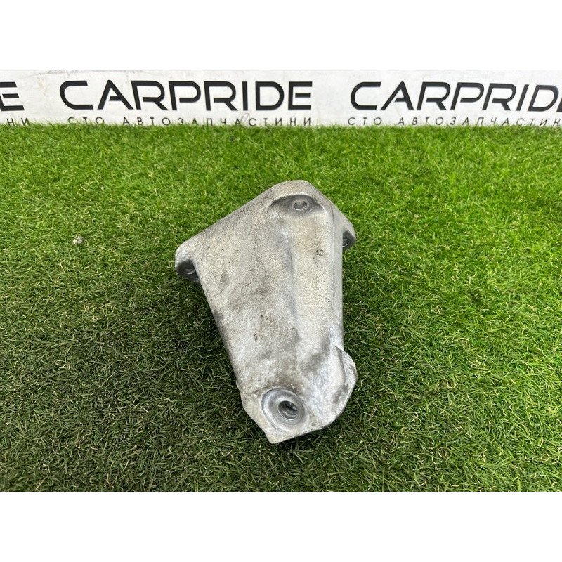 Кронштейн подушки двигателя (кронштейны двигателя) BMW 7-series F02 2011 4.4 N63 22116777621