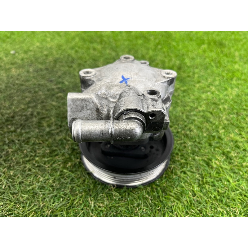 Насос гидроусилителя руля (рулевое управление) AUDI Q7 4L 2011 3.0 CATA 7L8422154J