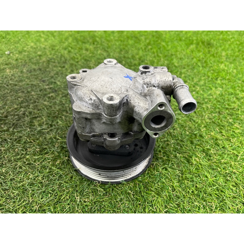 Насос гидроусилителя руля (рулевое управление) AUDI Q7 4L 2011 3.0 CATA 7L8422154J