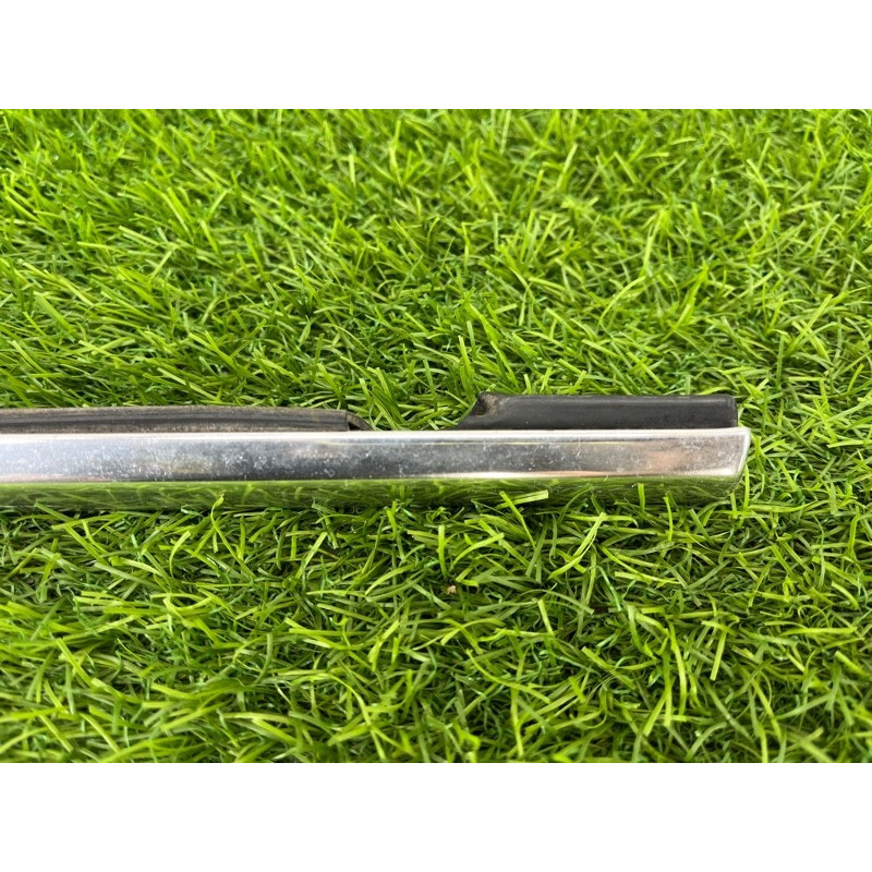 Молдинг двери внешний (кузов и элементы) Volkswagen Touareg 7L 2004 3.2 7L6839476E