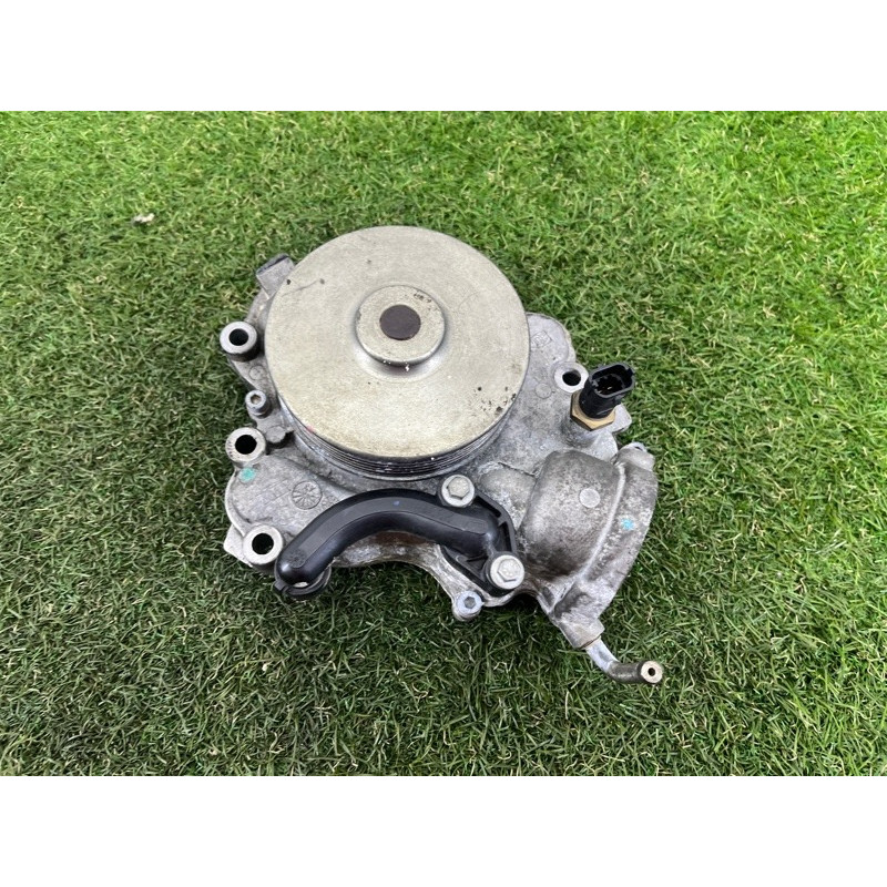 Помпа (система охлаждения) Jeep Grand Cherokee WK2 2014 3.0 Diesel EXF 68211202AB